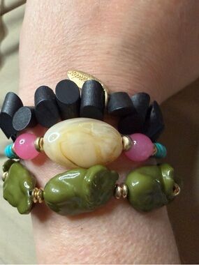 Plunder Layered Bead Bracelet Set - Green, Pink, Cream, Black